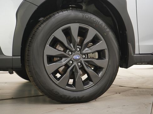 Used 2023 Subaru Outback Onyx Edition image 29