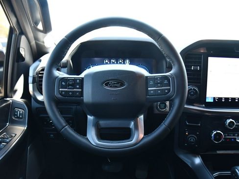 Used 2025 Ford F150 Lariat AWD/4WD image 12
