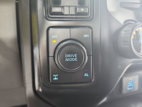 Used 2023 Ford F250 XL w/ STX Appearance Package AWD/4WD image 26