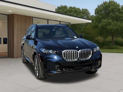New 2026 BMW X5 xDrive40i w/ Executive Package image 5