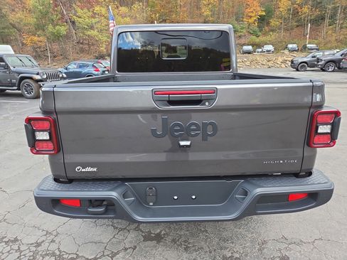 New 2025 Jeep Gladiator Sport image 3