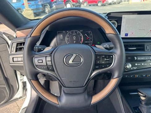 Used 2024 Lexus ES 350 Ultra Luxury w/ Accessory Package (Z1) image 20