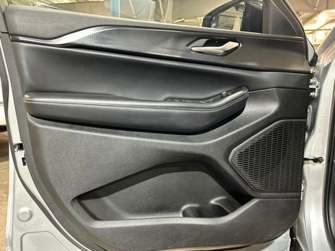 Used 2024 Jeep Grand Cherokee L Altitude image 13