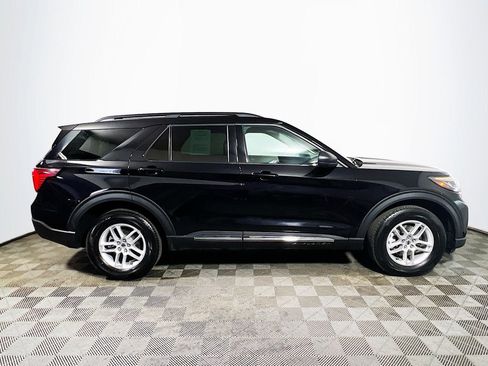 Used 2025 Ford Explorer Active image 8