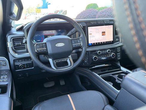Used 2024 Ford F250 Platinum AWD/4WD image 18