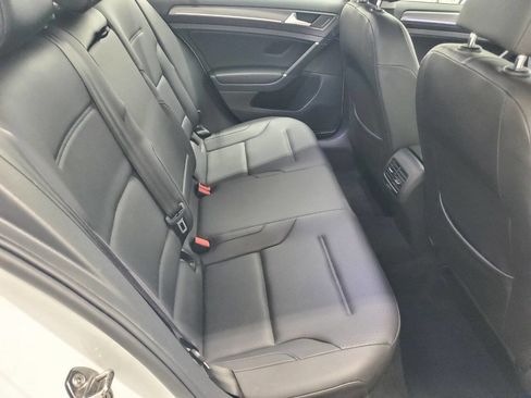 Used 2017 Volkswagen e-Golf SEL Premium FWD image 17