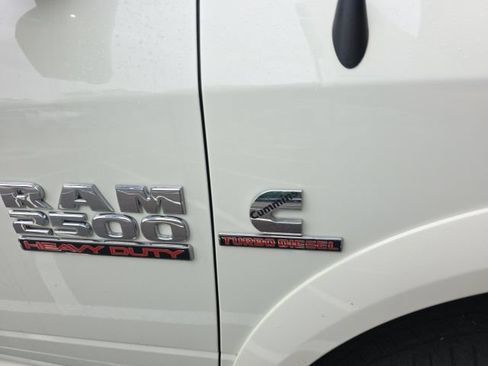 Used 2017 RAM 2500 Laramie w/ Protection Group AWD/4WD image 5