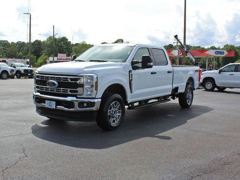 Used 2025 Ford F350 XLT AWD/4WD image 10