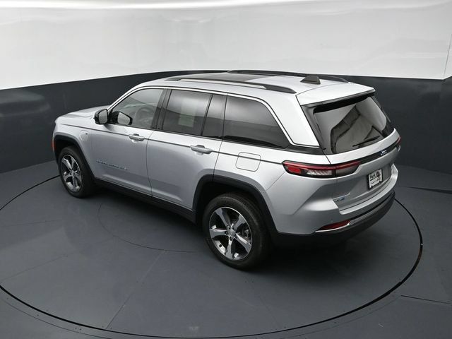 Used 2023 Jeep Grand Cherokee 4WD 4xe image 16