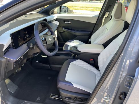 New 2026 Nissan Leaf Platinum+ w/ Cargo Package (Platinum+) image 12