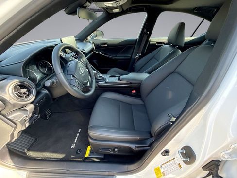 Used 2025 Lexus IS 350 F Sport RWD image 30