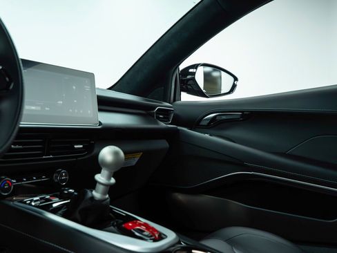 New 2025 Lotus Emira image 25