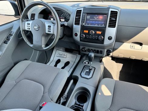 Used 2021 Nissan Frontier SV AWD/4WD image 14