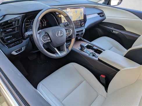 Used 2023 Lexus RX 350 Premium image 9