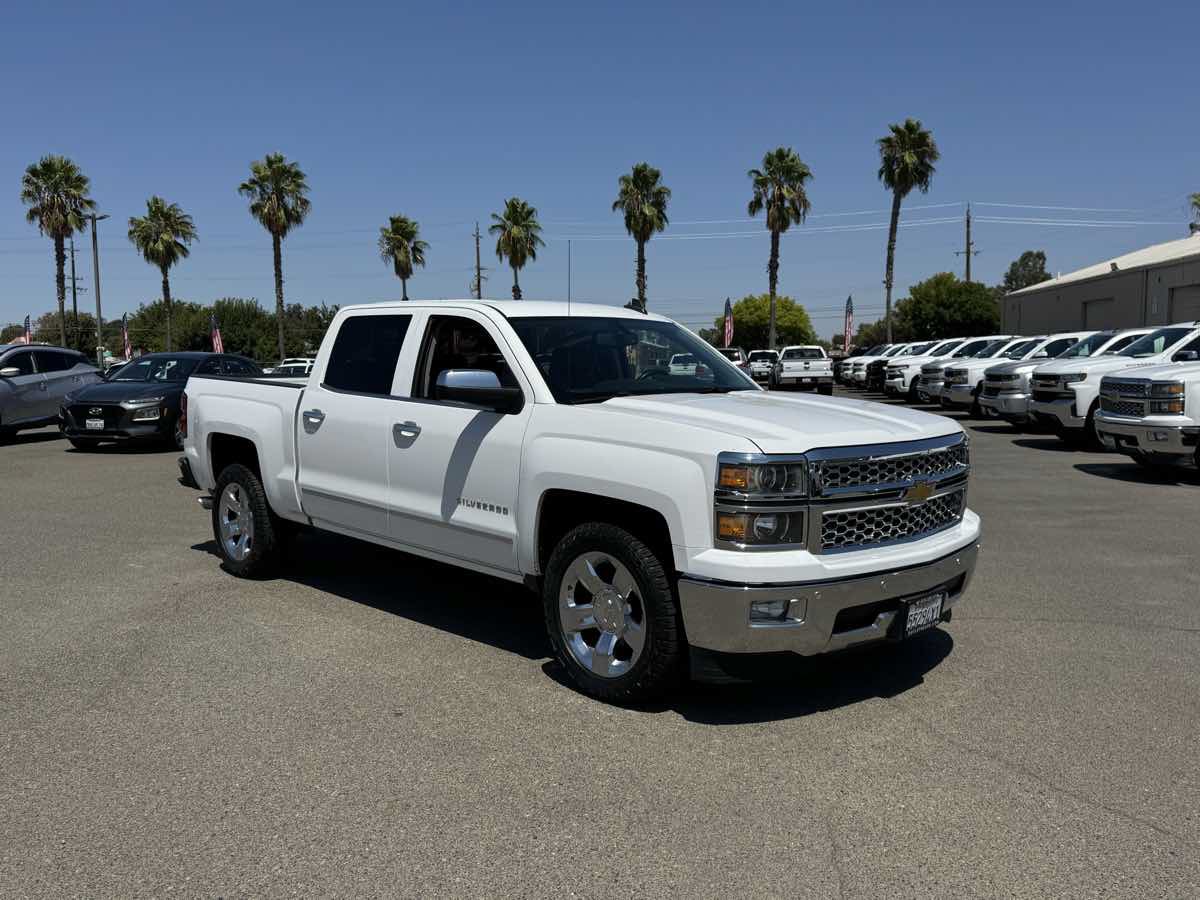 Used 2015 Chevrolet Silverado 1500 LTZ RWD image 2
