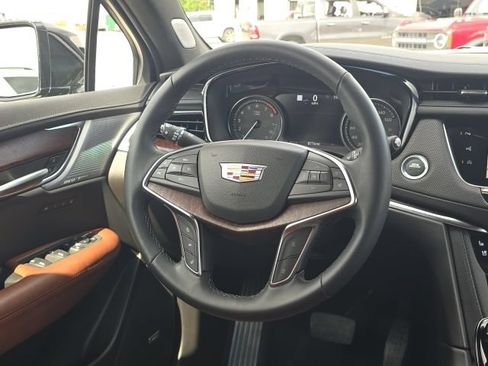 Used 2025 Cadillac XT5 Premium Luxury w/ Technology Package FWD image 37
