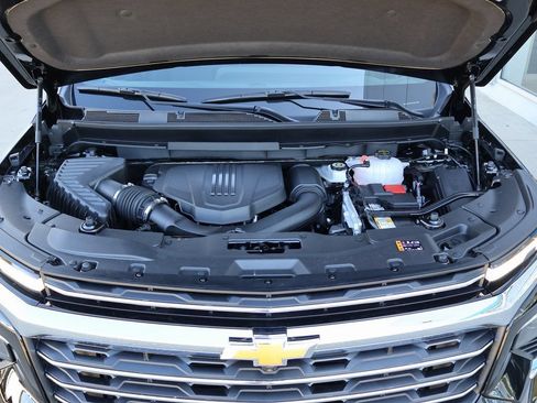 New 2026 Chevrolet Traverse LT w/ Driver Confidence Package FWD image 40