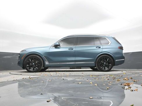 Used 2023 BMW X7 xDrive40i w/ Premium Package image 35