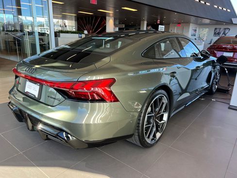 New 2026 Audi RS e-tron GT performance image 4