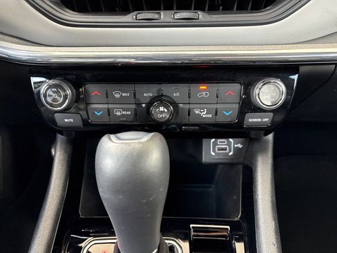Used 2024 Jeep Compass Limited AWD/4WD image 21