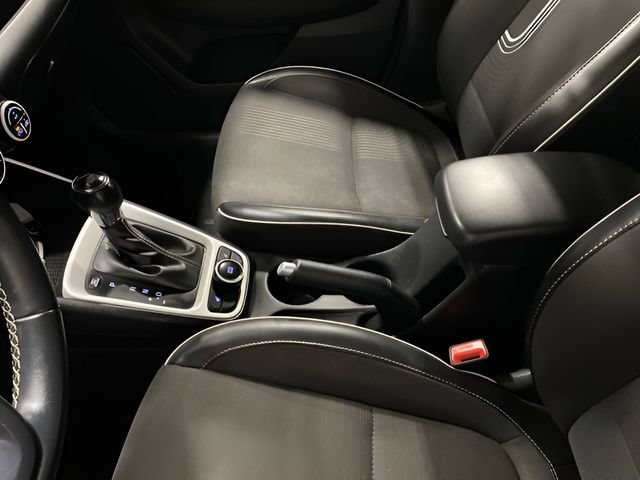 Used 2022 Hyundai Venue Limited FWD image 17