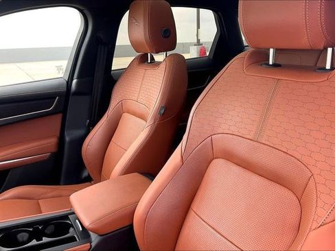 Used 2025 Jaguar F-PACE R-Dynamic S image 30