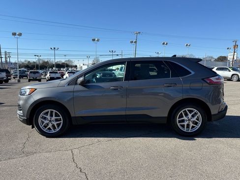 Used 2024 Ford Edge SEL image 7