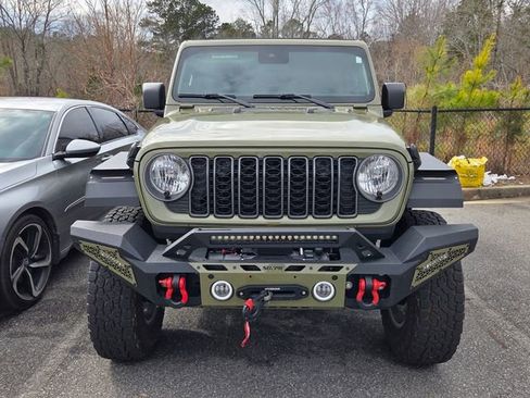 Used 2025 Jeep Wrangler Sport S image 2