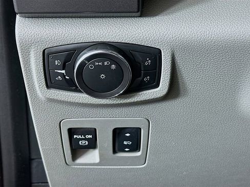 Used 2015 Ford F150 XLT w/ Equipment Group 301A Mid image 10