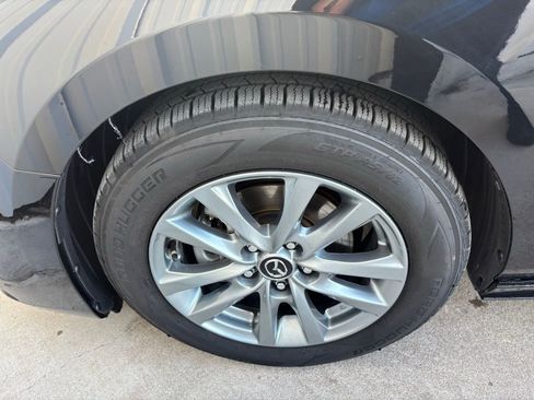 Used 2020 MAZDA MAZDA3 Sedan image 9