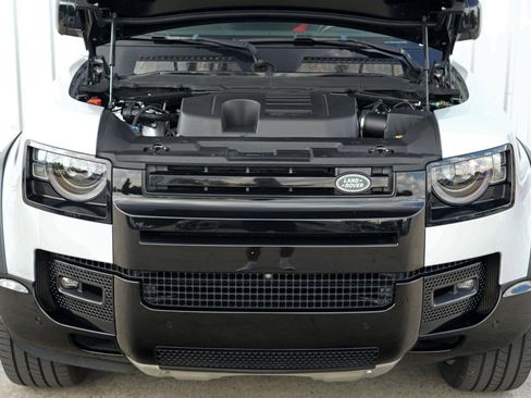 Used 2023 Land Rover Defender 110 X image 8