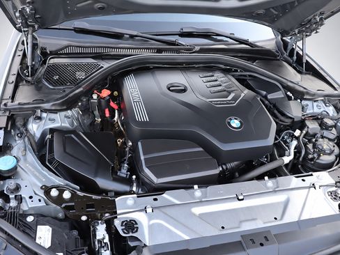 Used 2023 BMW 330i Sedan w/ Driving Assistance Package RWD image 42
