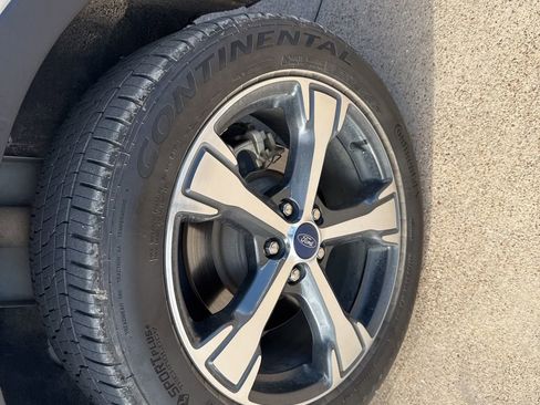 Used 2018 Ford Escape SEL w/ Ford Safe & Smart Package image 10