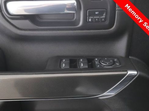 Used 2021 GMC Sierra 2500 AT4 w/ Snow Plow Prep/Camper Package image 19