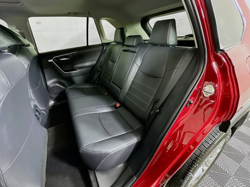 Used 2025 Toyota RAV4 XLE Premium image 26