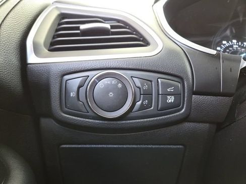 Used 2019 Ford Edge Titanium AWD/4WD image 19