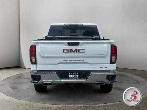 Used 2023 GMC Sierra 1500 SLE AWD/4WD image 6