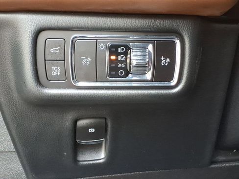 Certified 2023 Lincoln Nautilus Reserve w/ Equipment Group 201A image 19