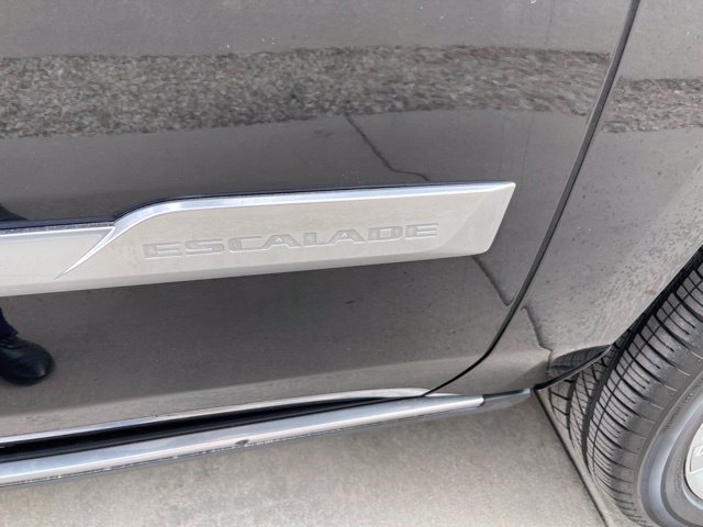 Used 2019 Cadillac Escalade Platinum AWD/4WD image 23