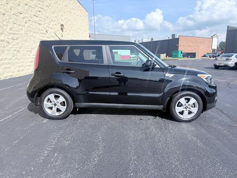 Used 2018 Kia Soul w/ Convenience Package FWD image 6