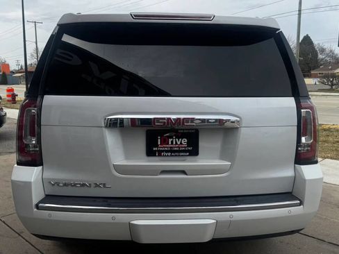 Used 2016 GMC Yukon XL Denali w/ Open Road Package image 15