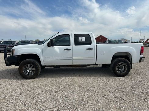 Used 2012 GMC Sierra 2500 SLE w/ SLE Preferred Package AWD/4WD image 6