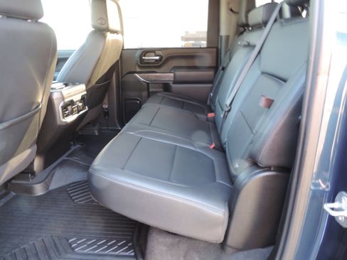 Used 2022 Chevrolet Silverado 2500 LTZ w/ LTZ Plus Package image 18