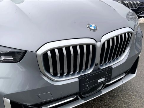 Used 2024 BMW X5 xDrive40i w/ Premium Package image 32