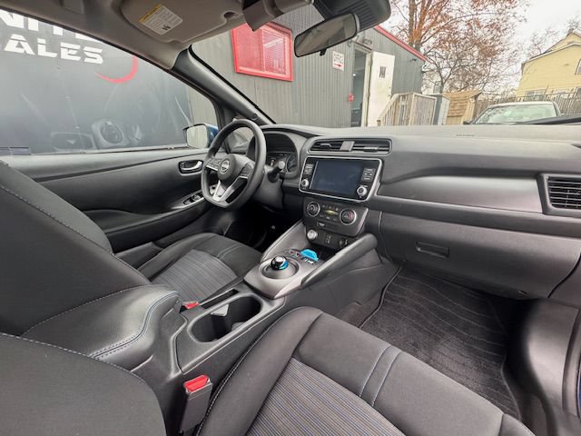Used 2023 Nissan Leaf S FWD image 18