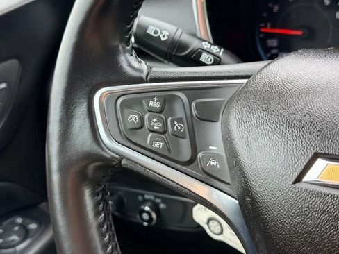 Used 2019 Chevrolet Equinox LT w/ Driver Convenience Package FWD image 11