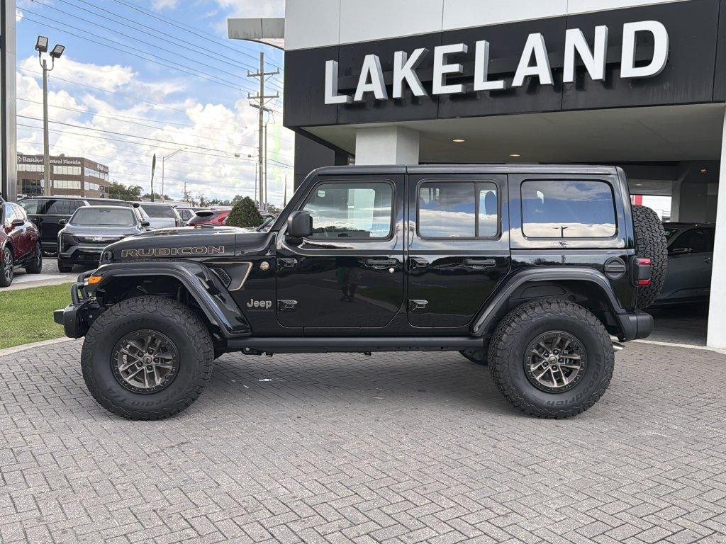 Used 2025 Jeep Wrangler Unlimited Rubicon 392 AWD/4WD image 3