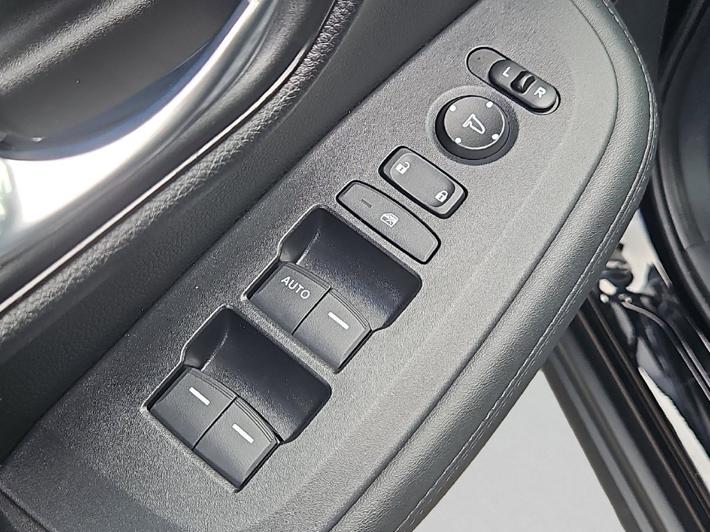 Certified 2024 Honda HR-V LX image 21