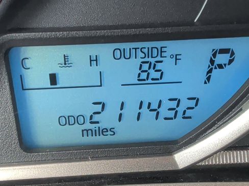 Used 2015 Toyota RAV4 XLE FWD image 17