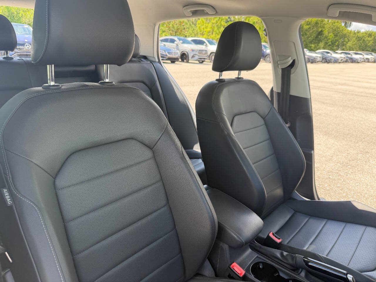 Used 2015 Volkswagen Golf TDI S FWD image 30